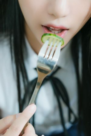穿着丝袜被在线观看_剧情片全集免费播放