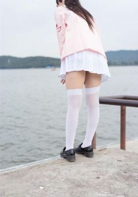 他扒下我的内裤就进去了视频_720完整版观看